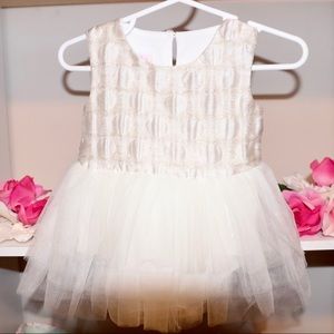 Beautiful ivory dress, nice for formal occasions!